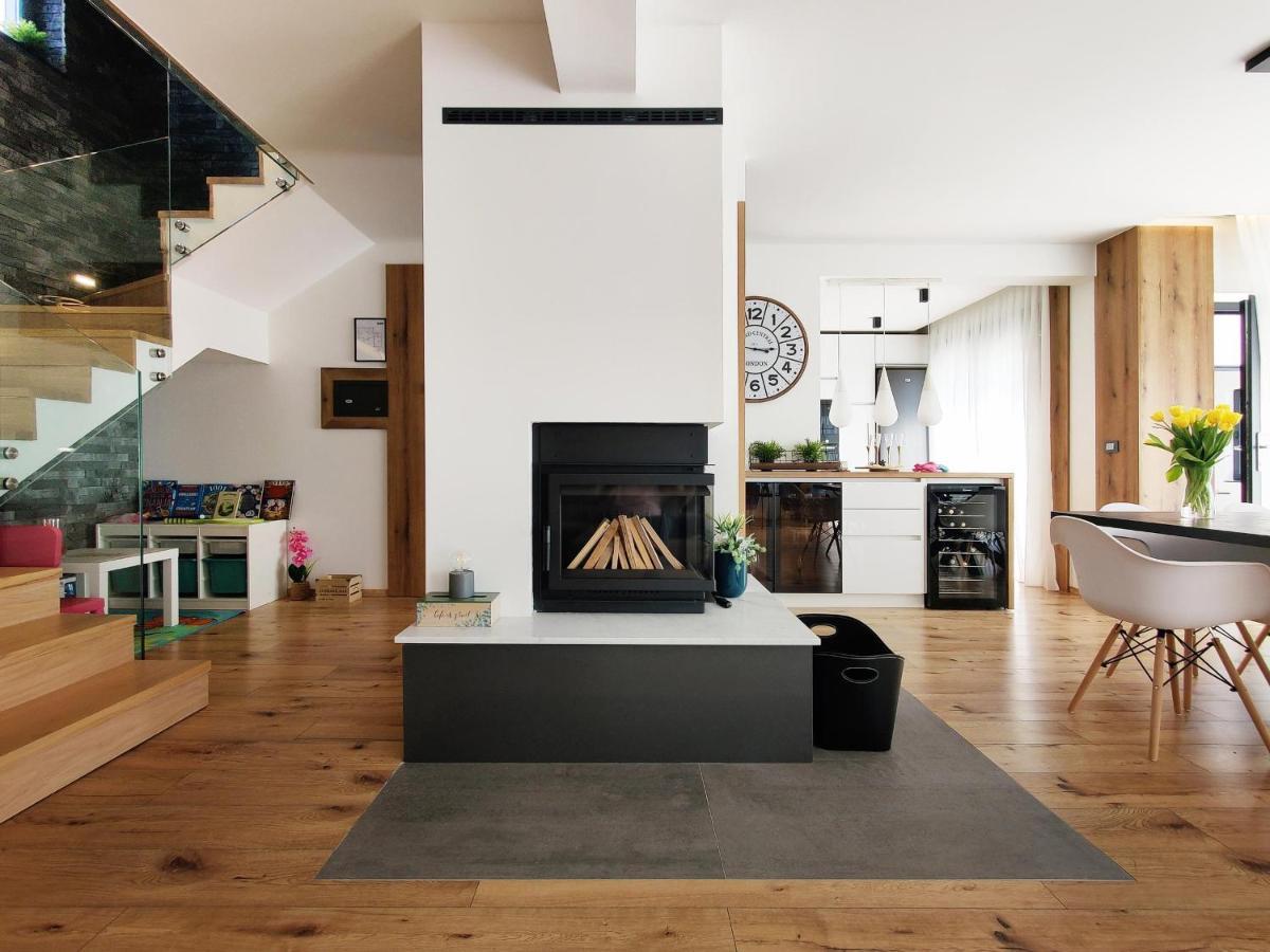 Biser Gacke Villa *